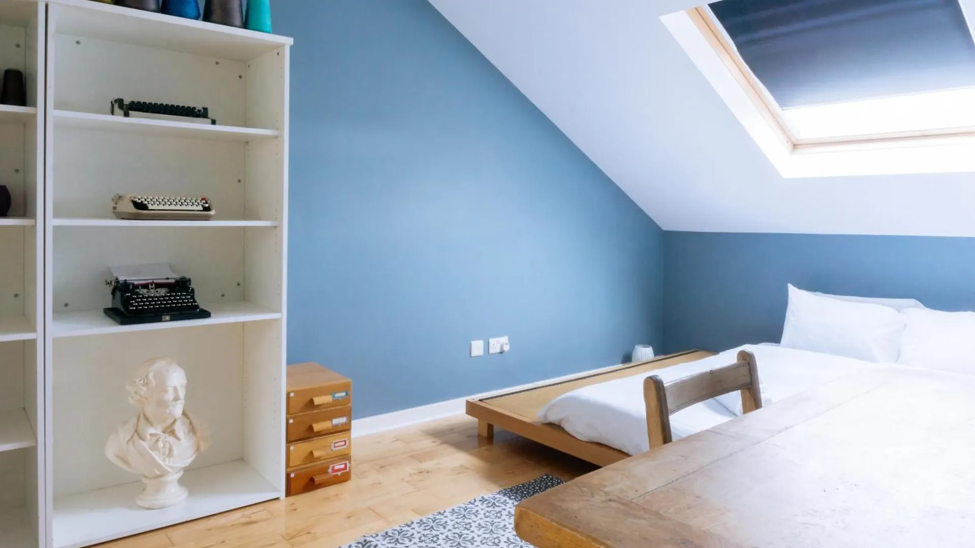 Stylish 3 Bedroom Apartment Near Hollyrood Park Edinburgh 0*,  United Kingdom