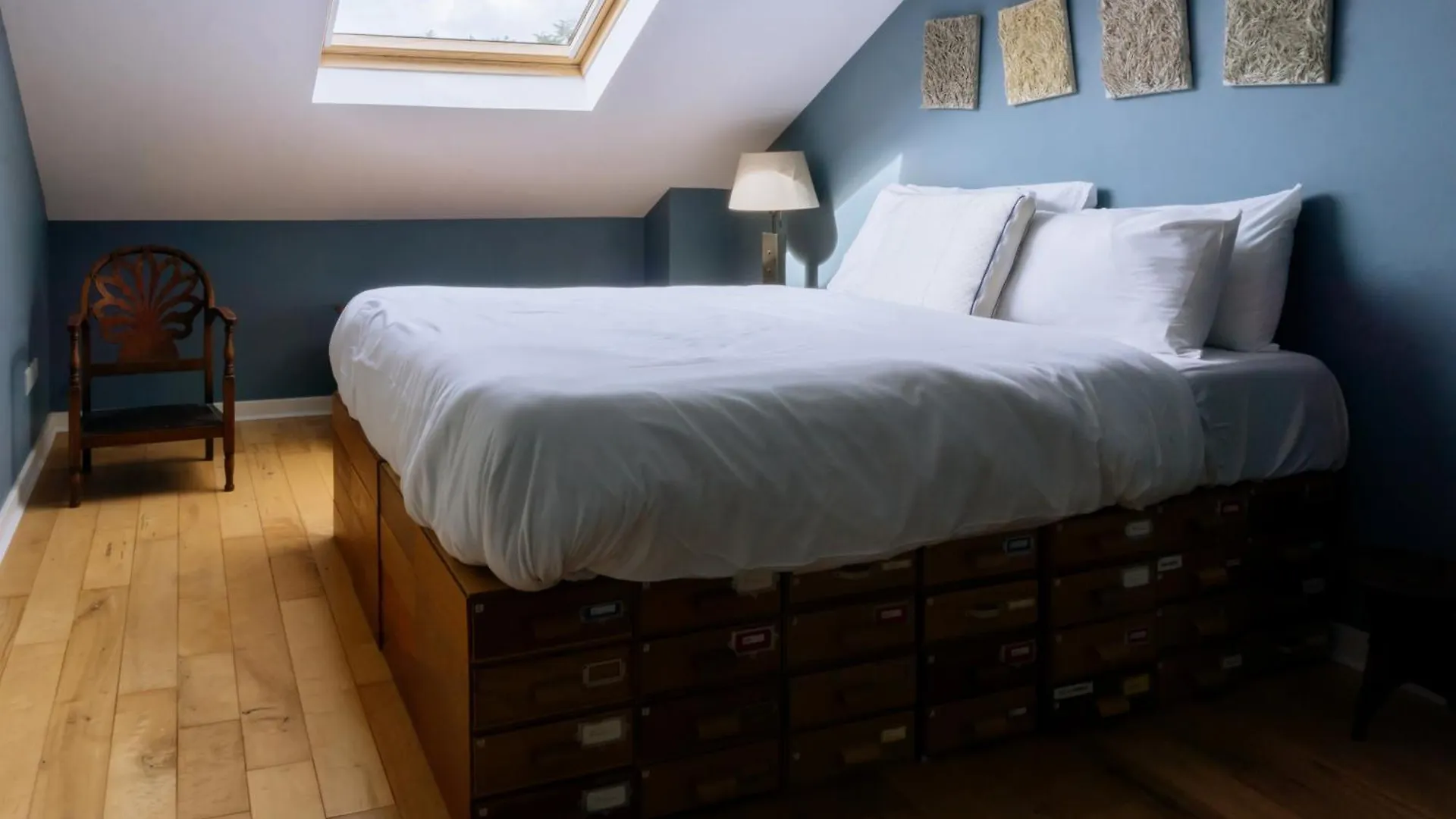 Stylish 3 Bedroom Apartment Near Hollyrood Park Edinburgh United Kingdom