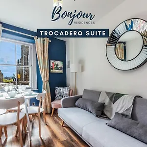 Royal Mile 3br-2ba, 1 Min To Castle - Free Parking & Zip Link Beds By Bonjour Residences Apartment