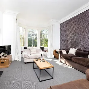 Joivy Delightful Flat With Parking Apartment