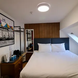  Albergue St Christopher's Original